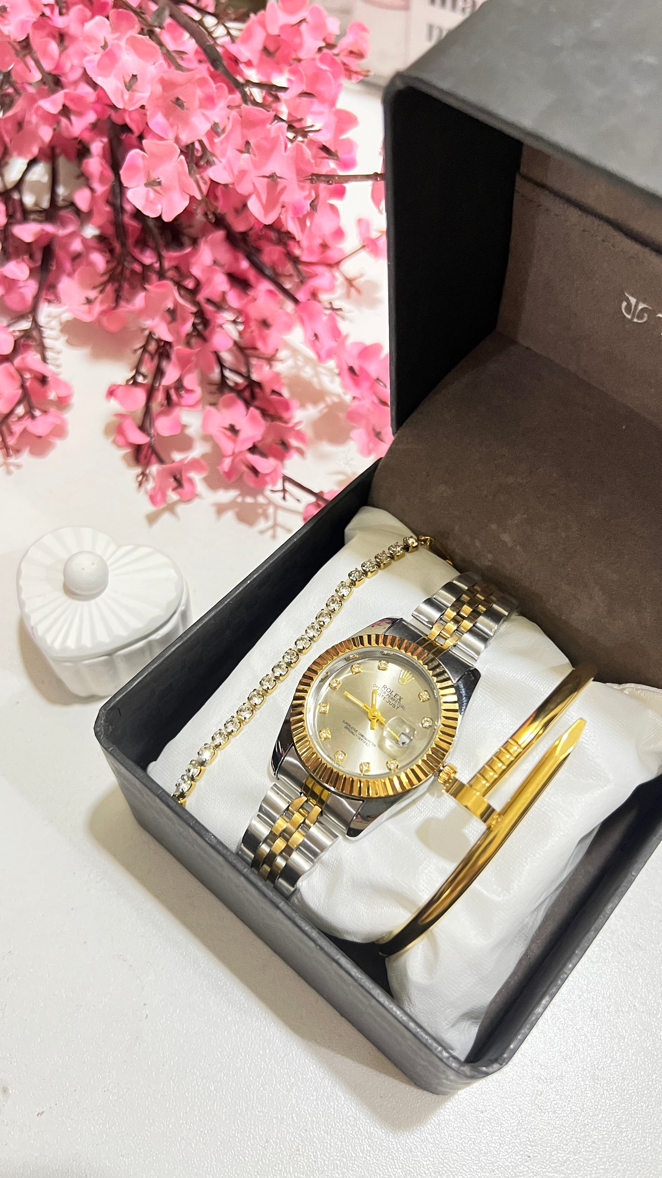 Three piece Gray Royal Set