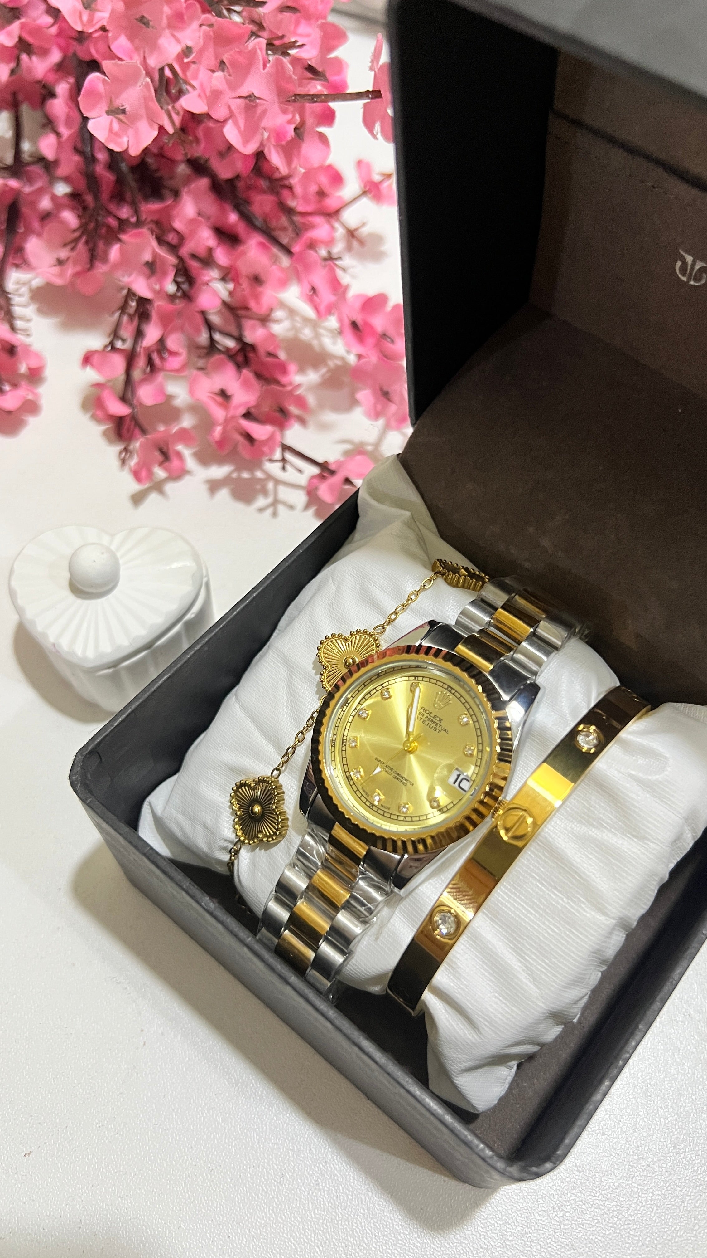 Three piece Golden Royal Set